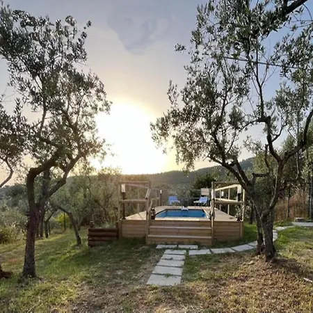 בית נופש On A Picturesque Hillside, Breathtaking Views Of